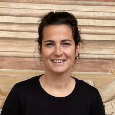 Brune de Linares, Akur8